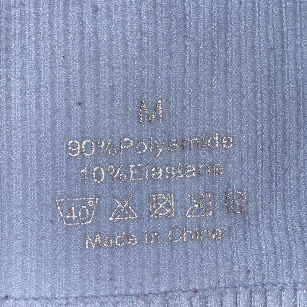 Baby blue cropped top - Picture 2 of 3